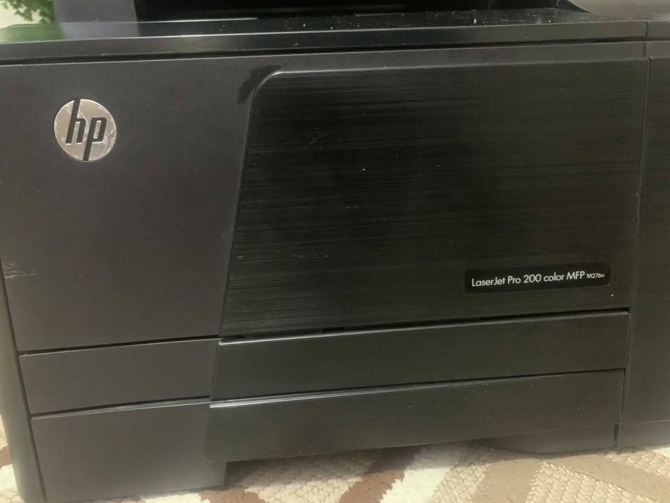 السلام عليكم
طلعتلي طابعه امزون شغاله حبر ما بيه hp
سعر خاص 
***********
