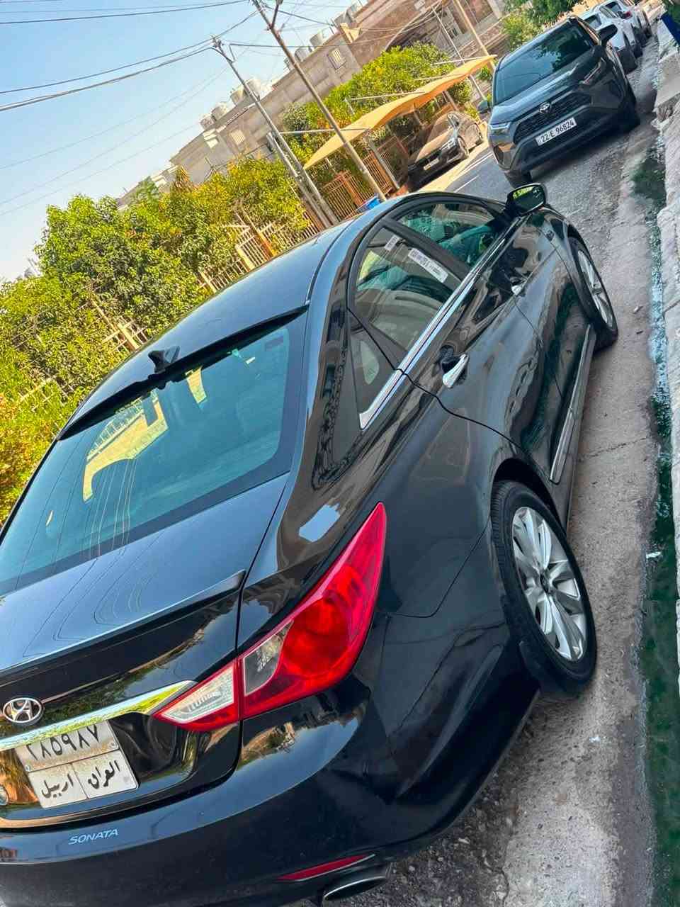 سوناتا ٢٠١١ وارد امريكي رقم اربيل حادث فقط جاملغ وبنيد بدون دواخل السياره فول فتحه حداديه مكينه كير تبريد كلهن جدد وباسمي 
السعر ٩٨ ورقه وبيه مجال للشراي
***********
