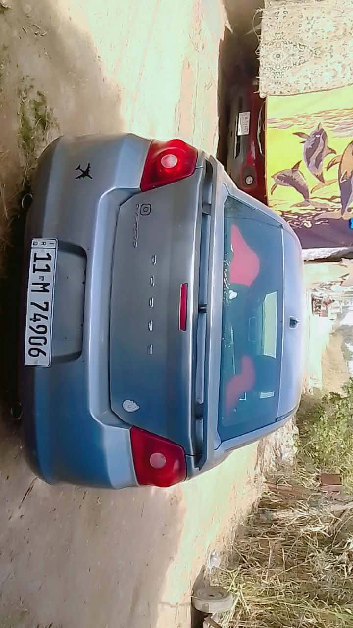 ياالله السلام عليكم اخوتي الأعزاء سياره دوج افنجر 2013 محرك ٣٦٠٠ هاون ماشاء الله كير ومحرك بلجيس صدر نص كهربائيات كلهه شغاله سنويه جديدة داخلهه جديده بدون خياس رقم بغداد انكليزي تخم تاير ياباني تشغيل عن بعد السياره محزمه بسبب الجراد بدون قطره معجون رايدهه 90وبيهه مجال قليل واذا اكو مراوس هم ميخالف بس حسب القناعه وهاذا رقمي مكاني بابل *********** واني خادم
