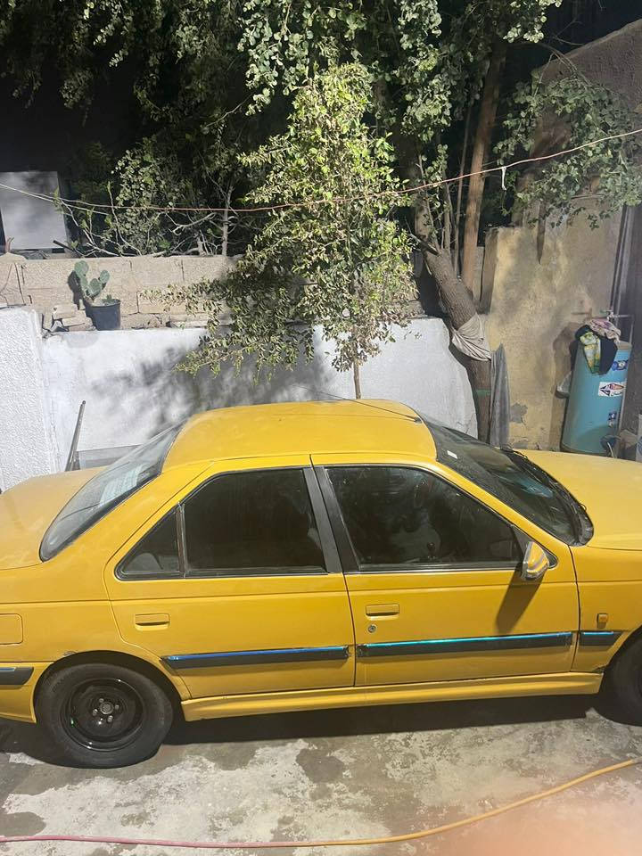 السلام عليكم بيجو 2013 سنويه جديده رقم بغداد جديد باقي عل ستلام سياره بيهه بنيد مبدل فقط اثر جراد وبيهه شي بسيط بالجاملغ الخلفي صبغ والباقي كفاله كير مكينه تبريد خير من الله تخم تاير جديد صدر امامي خلفي جديد السعر 38 وبيهه مجال بسيط المكان بغداد ***********
