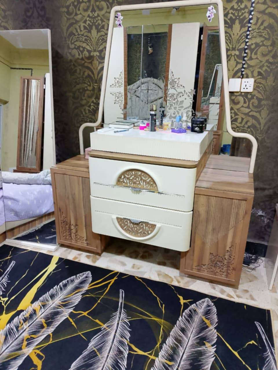 غرفه نوم تركيه اخت الجديده استخدام جدا قليل تتكون من 7قطع الشراي يجي خاص


**إذا كنت صاحب هذا الإعلان وتريد حذفه لأي سبب، رجاءا أرسل رسالة إلى الدعم الفني**