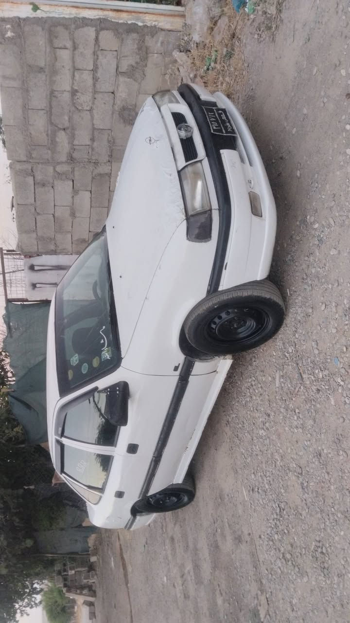 ئۆپڵ مۆدیل 91مەکینە 20مەکینەی تۆزێ دوکڵی هەیە سەوتی تیانیە لێدراوی نیە گێڕو بەشەرت سەنەوی چوار تایو ویلی جوان لەسەر کارەبای مەزبووتە تاقم پیشی تازە ماڵی دۆستە

شوین چەمچەماڵ
سعری 12مەجلیکی زۆر کەم
***********
