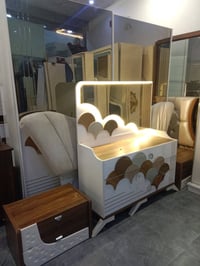 غرفة نوم للبيع مع شد ونقل ودوشك سعر 400 للتواصل 07517122334