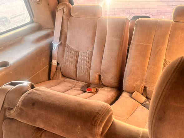 السلام عليكم ورحمه الله 
تاهو بترة أدوات موديل 2006 
گير مكينة مكفولات حدايدة جديدة 
غرفة نضيفة فقط صوندة مال بور يراد كبس 
للبيع مكان بغداد السعر 43 بيه مجال 
مكلف بالنشر تواصل صاحب السياره رقم واتساب ***********
