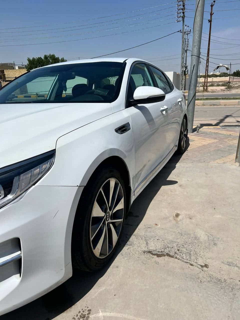 سلام عليكم سياره اوبتيما موديل 2018 امريكي حادثها جاملغ وبنيد تبديل بدون شواصي والباب بي صبغ قليل سعرها 145 وبيها مجال ماشيه 90 مكاني ناصريه مركز للاسفسار ***********
