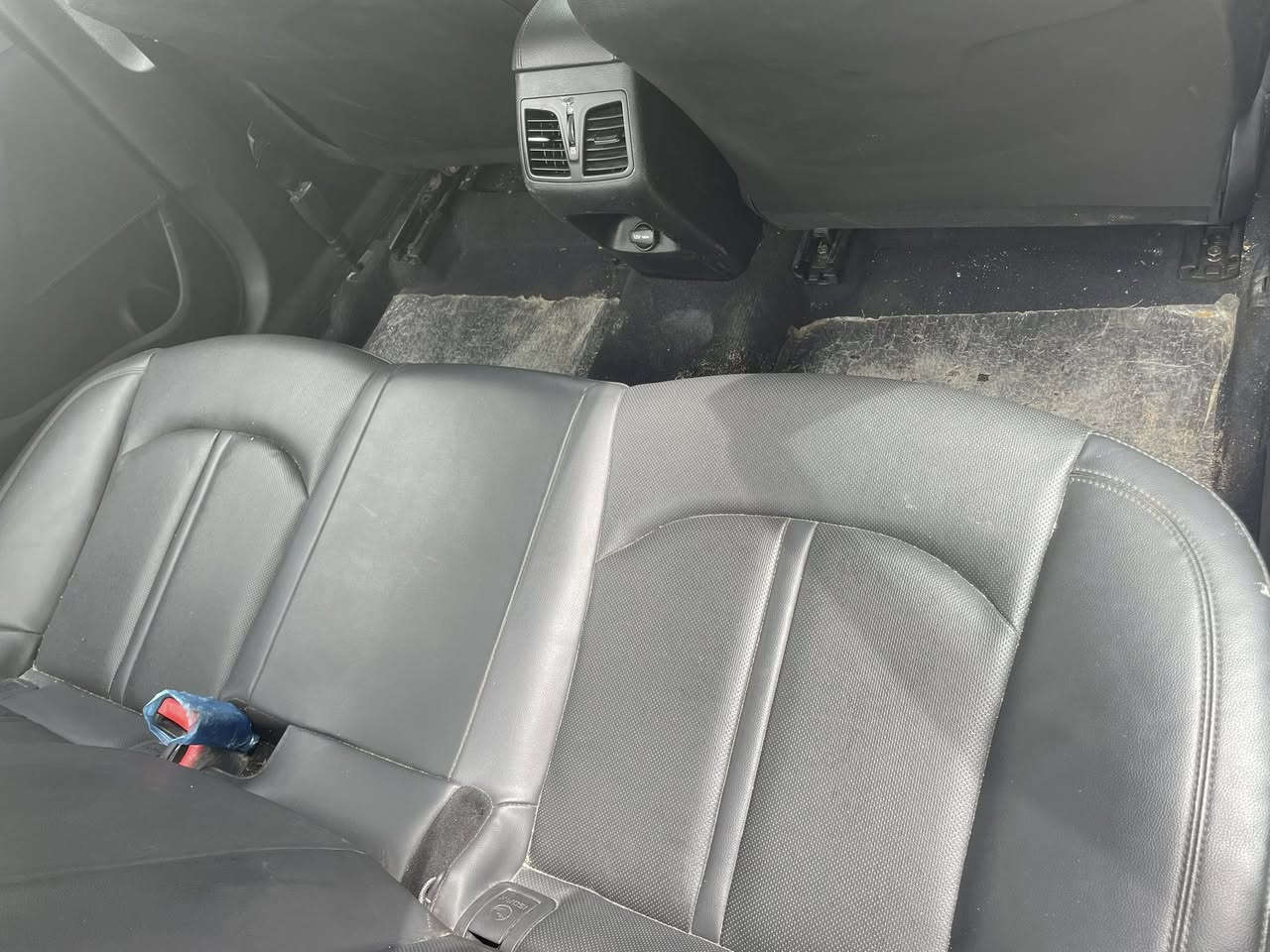 سونتابعده على وكله  2018 اصل ادوات ادوات  سياره كصه
ماشيه 111 سياره زيرو  دخول جديد 
سياره تحكم سيترن 
تدليك بل كسن 
شاشه بلاد 
تبريد خلفي 
سياره جديده معنه كلمه 
حداديه 100/100 
كافله كير محرك غاز
مكانه البصره 
سعر58 وبيه مجال 

***********
