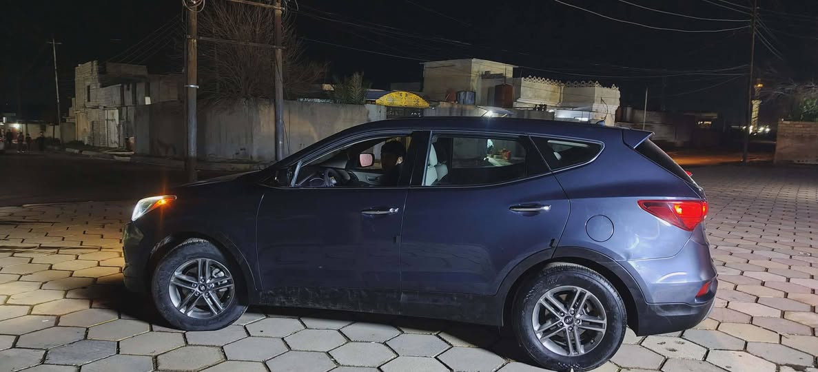 السلام عليكم سياره للبيع سنتافي موديل 18 سياره وضع الشركه ما ناقصها اي شيء اللي يحبليخابرني احط لكم الرقم***********
