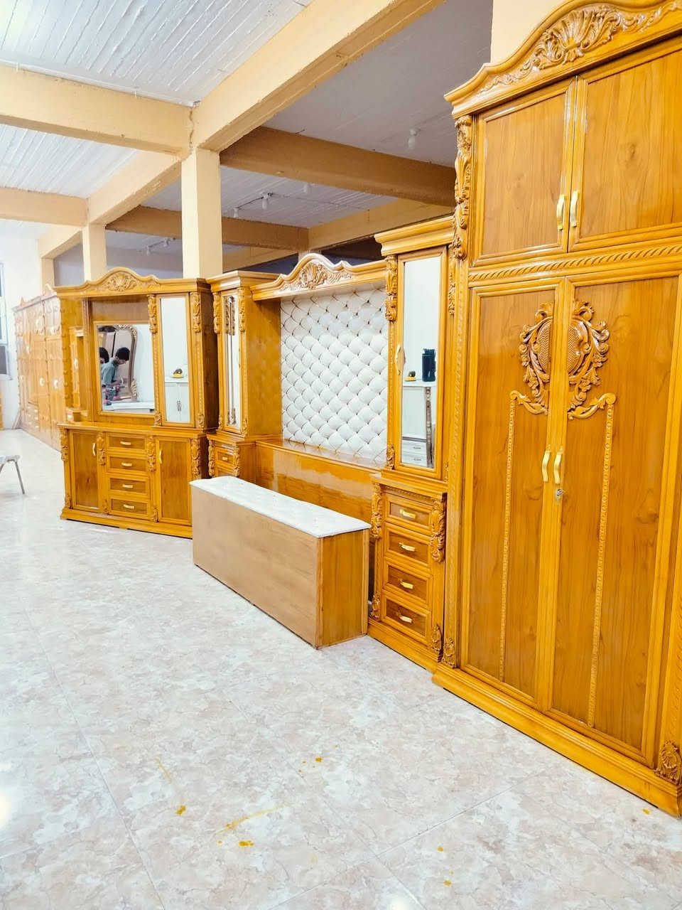 السلام عليكم غرفه مستخدمه عنوان واسط العزيزيه شارع التربيه يوجد واتساب ***********
