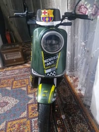 دراجه شحن ٦بطاريات اكرافيت ٣٢ امبير آر ١١ للبيع07738612070