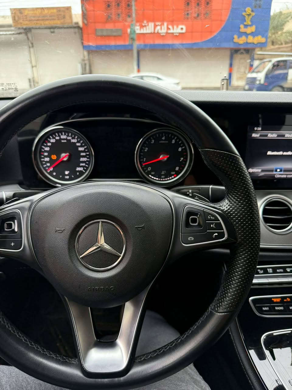 ما شاء الله الجمال🔥كفالة عامة
🚘🚘W213للبيع مارسيدس 
مديل 2018
حجم المحرك 
200 توربو
سياره كفاله عامه بدون اي عيوب  لا بالبدي ولا بالداخل نضافه ١٠٠٪؜
رقم شمالي
ماشيه١٤٠ الف مايل
 وارد الماني ضمان 

السعر علق بكلمة تم ويوصلك السعر بثواني 🤖🤖

بدون بنوراما
حساسات امامي خلفي 
كامرا
اوتو بارك
رادار امامي وجانبي 
داخل الوان متغيره
سياره بالبصره 

اي استفسار اتصال
***********

للعرض سيارتك راسلنا خاص✅
