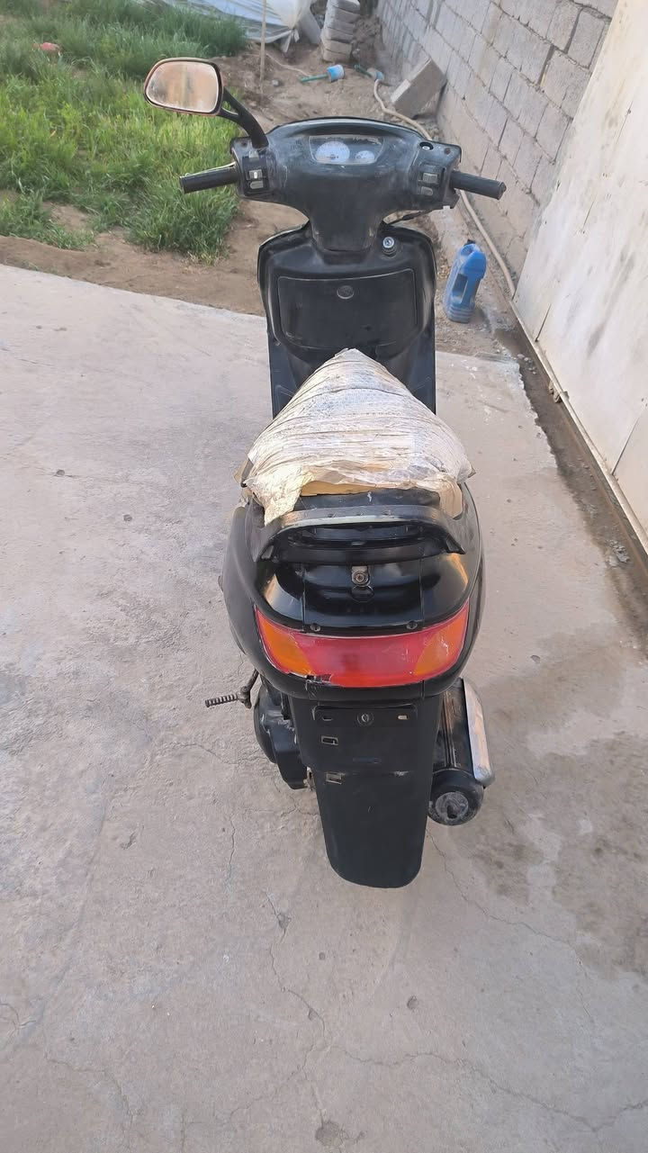 السلام عليكم
دراجه فراشه للبيع
شغاله شوفت عينك 
 السلف هم شغال 
سعرها 175
المكان دوايه للأتصال  
***********
