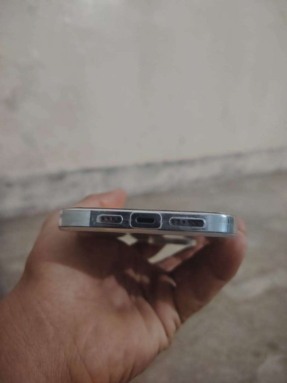 iphone 13 pro max
الجهاز وتر بروف بلادي كامل
ذاكرة  ٢٥٦ 

بطارية ٨٠ بلادي 

تك سيم 

السعر ٥٥٠ 
 
فقط كسر بلجام شوية 

***********  رقم الاتصال
