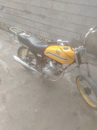 دراجه للبيع  معمره جديد صار سبوع  لشراي يتصل 07802204640  وخاص هم موجو...