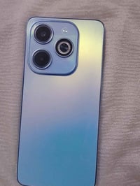 إنفينيكس هوت 40i • ١٢٨ جيجابايت • ٤ جيجابايت