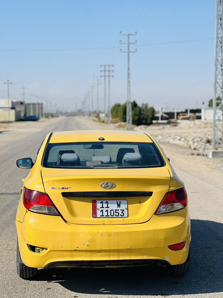 سلام عليكم بيع سريع اكسنت2012 كير ومحرك وحداديه  تخم تاير جديد مال جناي جاهزه مكينه1600ضرر جاملغ امامي سنويه ال2030رقم بغداد انكليزي مصفره هئيه وغرامات 
السعر72وبيها مجال 
الاتصال***********
مامتواجد بلخاص 👆👆
مواصفات السياره 
نص فول غني التعريف
