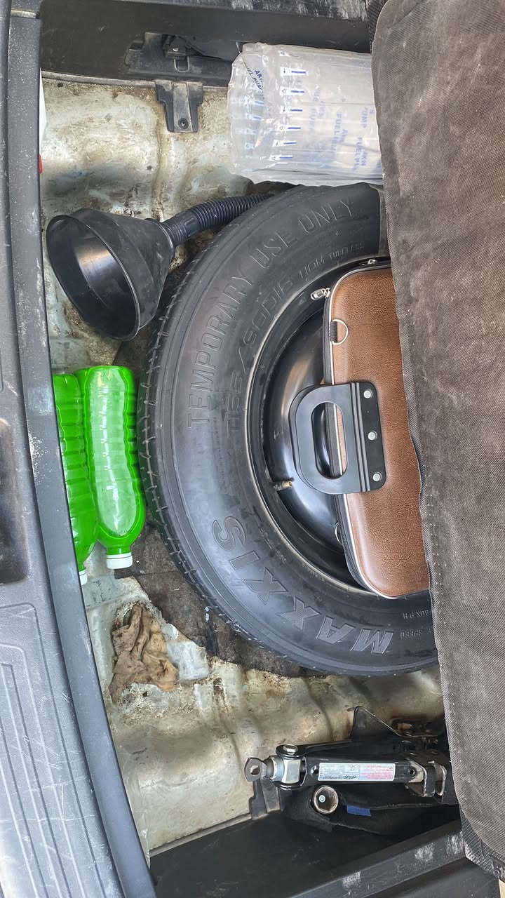 توسان٢٠١٣ وارد امريكي رقمها (93333 د بغداد )
مكينة ٢٤٠٠ دوش وكير AT مكفولات
ضربتها باب السايق والي وراء
ماشية 107 ميل
رقم الهاتف ***********
السعر ١٢٩
