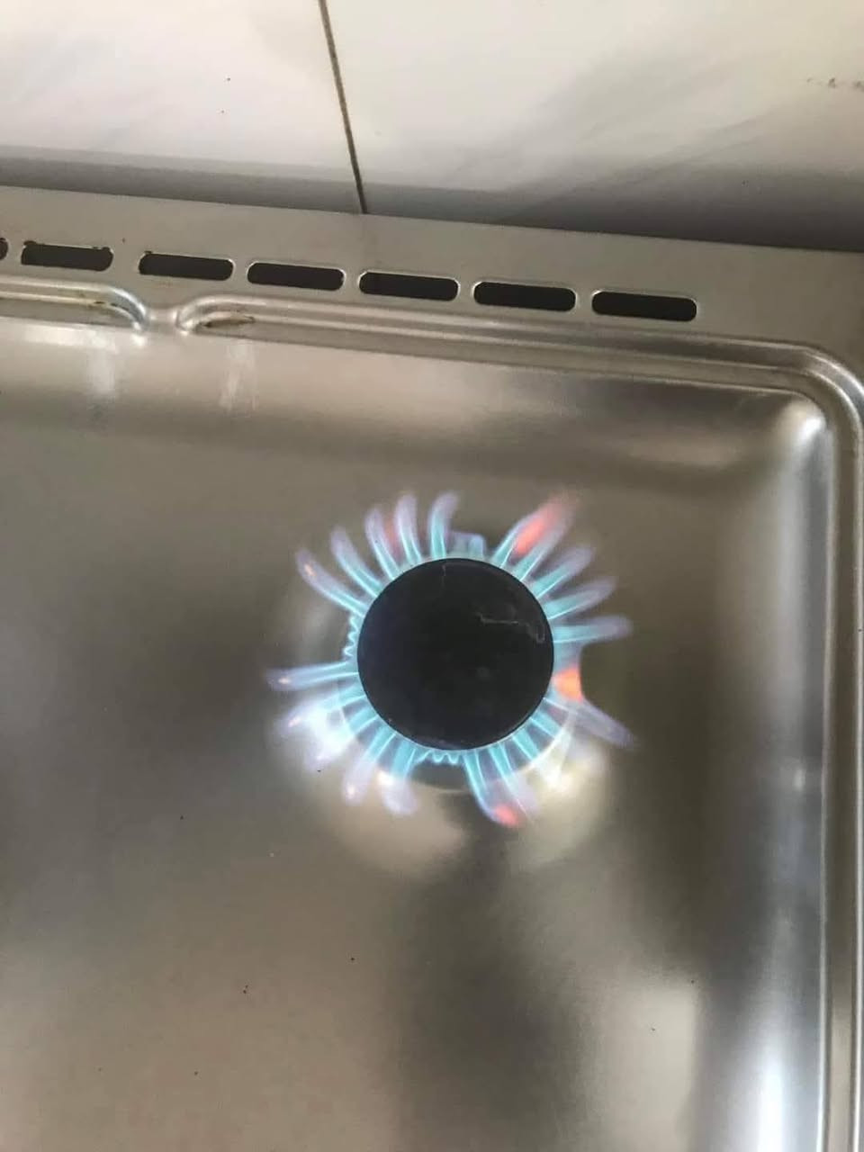 ***********السلام عليكم متابعينا ورشة ابا الحسن
صيانة طباخات تصليح وتنظيف جميع انواع طباخات الحديثه والقديمه صيانة موقعيه الكرخ والرصافه    متواجدين على طيله ايام الاسبوع 
نتصلو وبل خدمه ***********📞❤️/ واتساب
