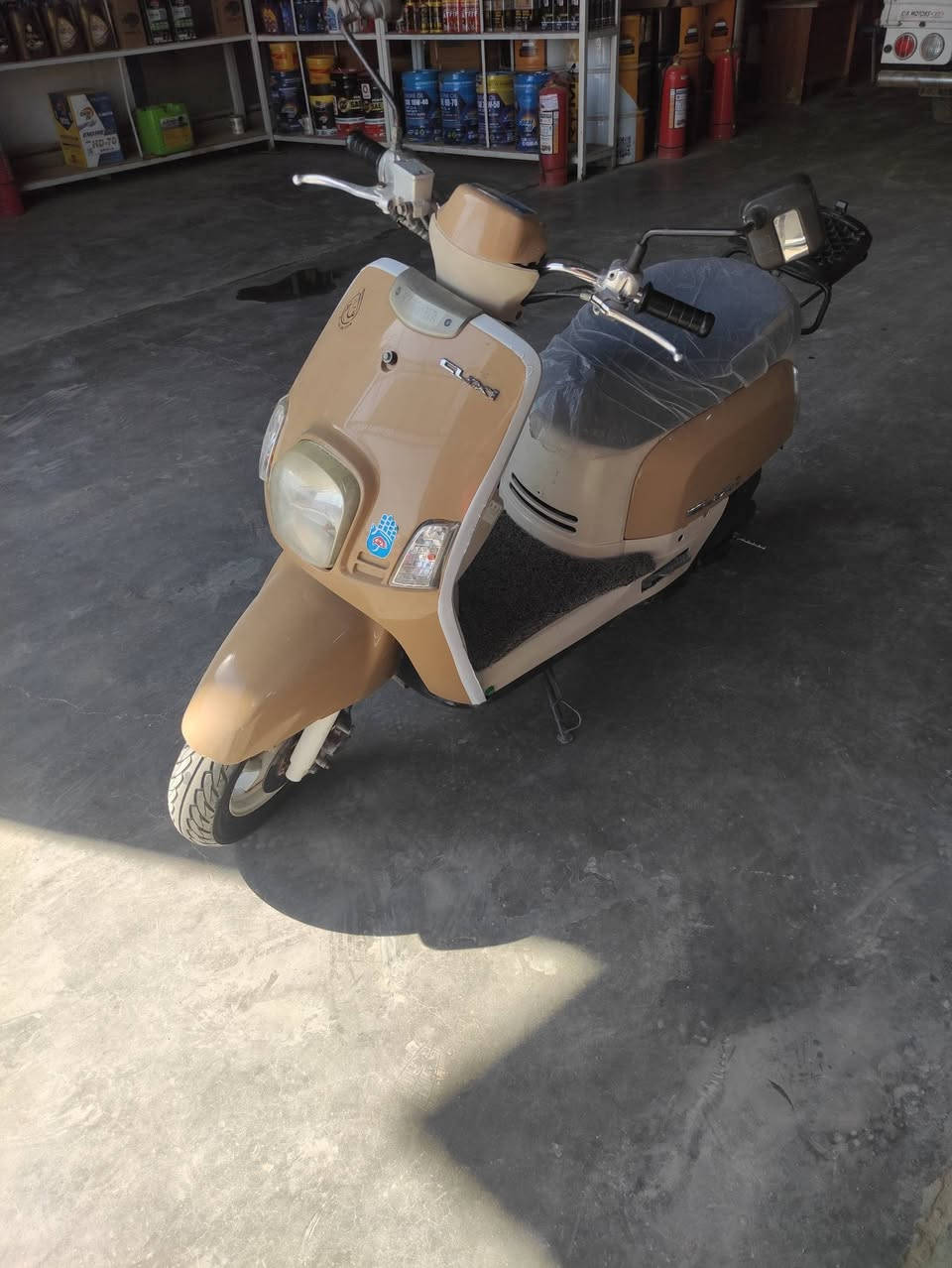 السلام عليكم ماكس بوليسي مكينه مامفتوحه نهضه ومعدل دراجه حلوه السعر 650 مكاني ديوانيه مركز
***********
