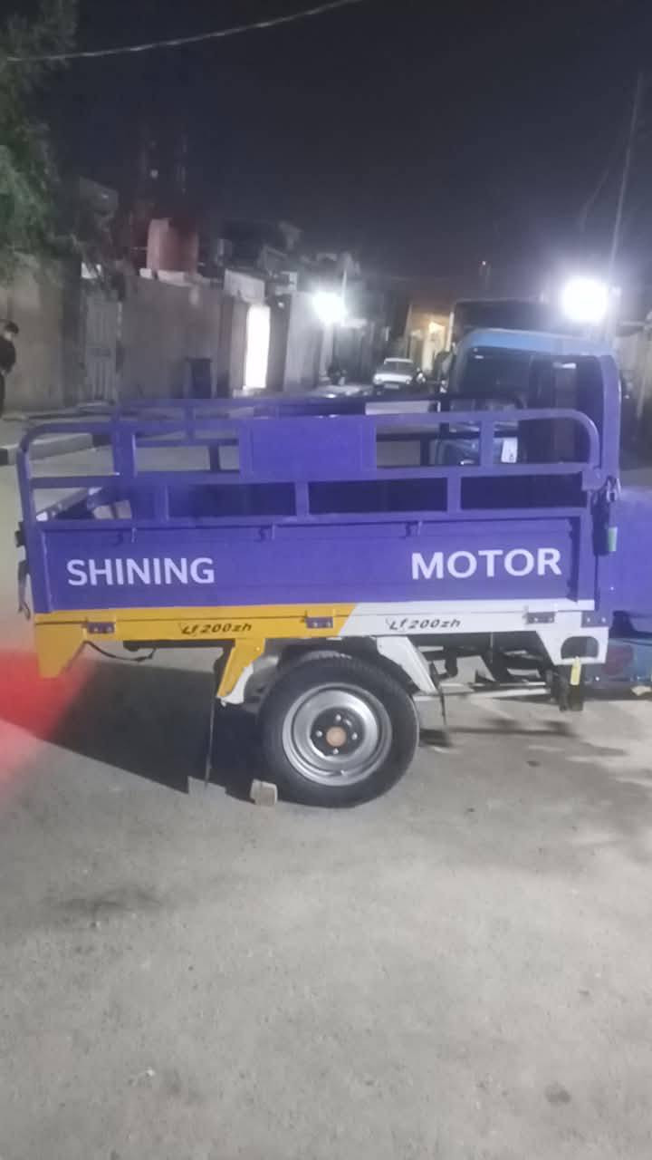 ستوته للبيع رقم وسنويه امتي ار مديل 2013 عنوانه بصره رقم هاتف ***********
