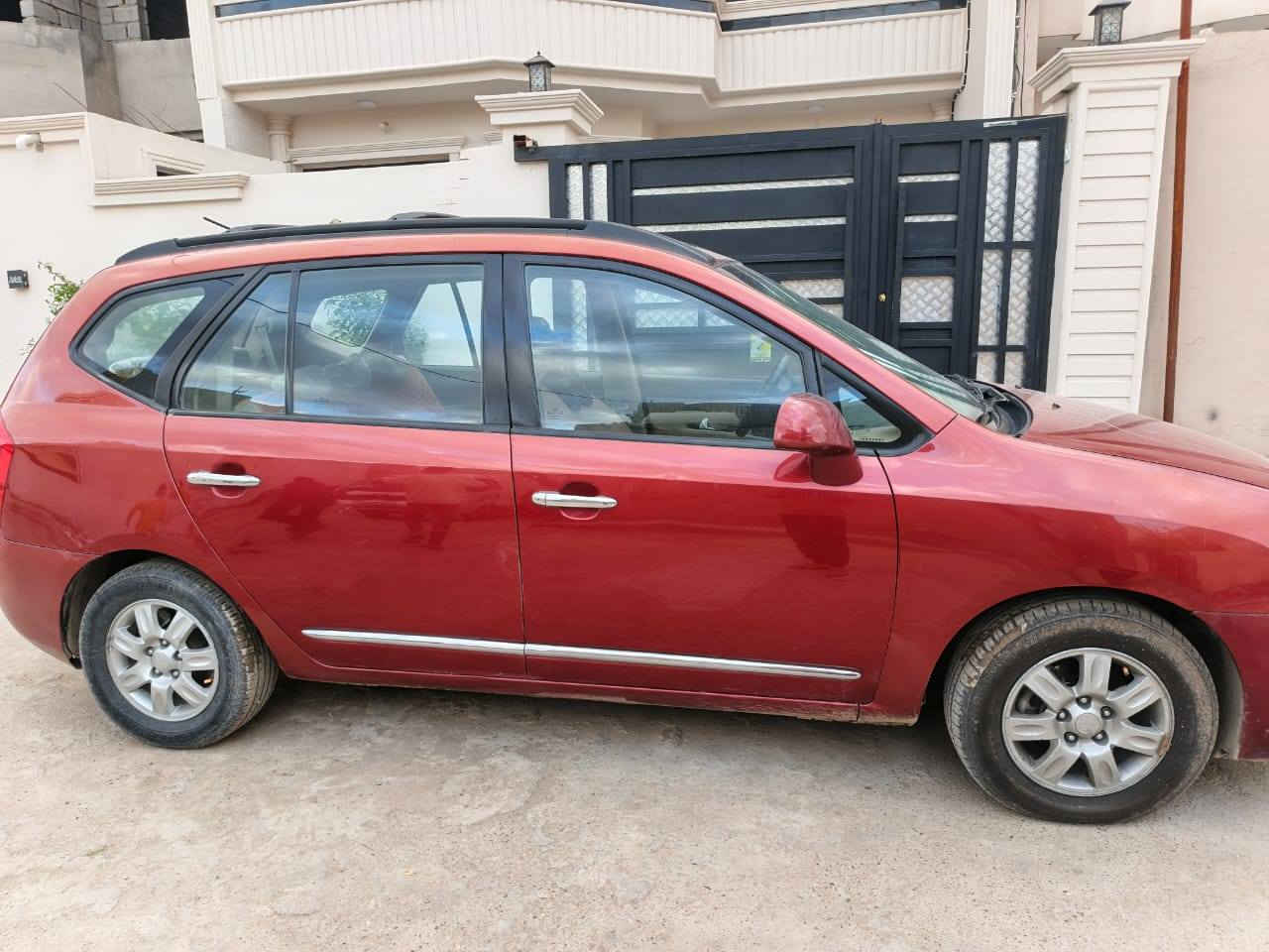 السلام عليكم
كيا كارنز موديل ٢٠٠٨ رقم بغداد خليجي ضررها فقط فقط صبغ في الدوسة الي تحت باب  السايق وطخة بسيطة في الجاملغ الخلفي الايسر كير ومحرك مكفول تبريد تدفئة شغال تحويل مباشر ٧ راكب 
السعر ٩٨ وبي مجال مكاني ديالى بعقوبة تقاطع القدس 
للاستفسار الاتصال على الرقم *********** او مراسلة الصفحة
