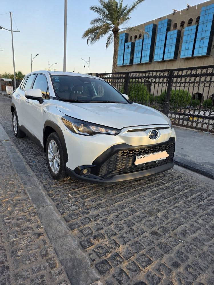 كورلا فروند لاندر 
مديل ٢٤
مكفولة 
مكان السيارة بصرة 
رقمها بغداد 
تحويل ثاني يوم 
مواصفات فول جنطة كهرباء 
السعر ١٧٥
***********
