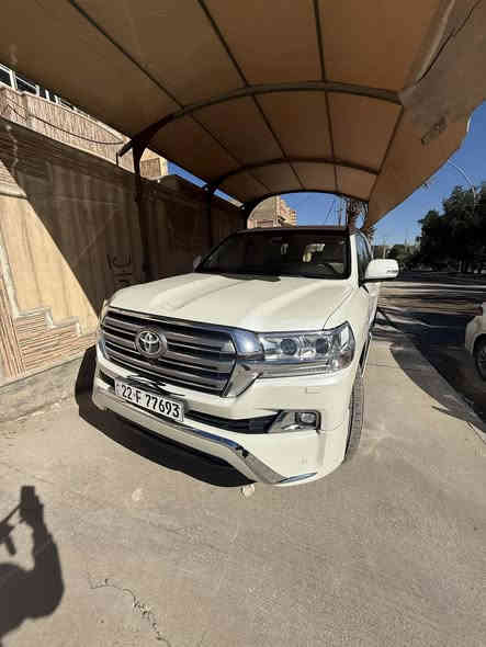 لاندكروز 2018 vxr 5700  السعر 565 مكفولة *********** مكاني فلوجة
