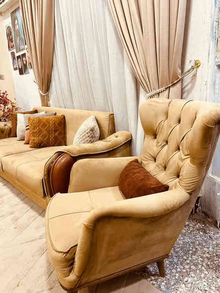 تخم تركي ١٠مقعد مخزن سرير نضيف جدآ 
ثقيل قماش وتر بروف ضد المي 
مستعجيلن على البيع الاستفسار 
الاتصال على الرقم ***********
