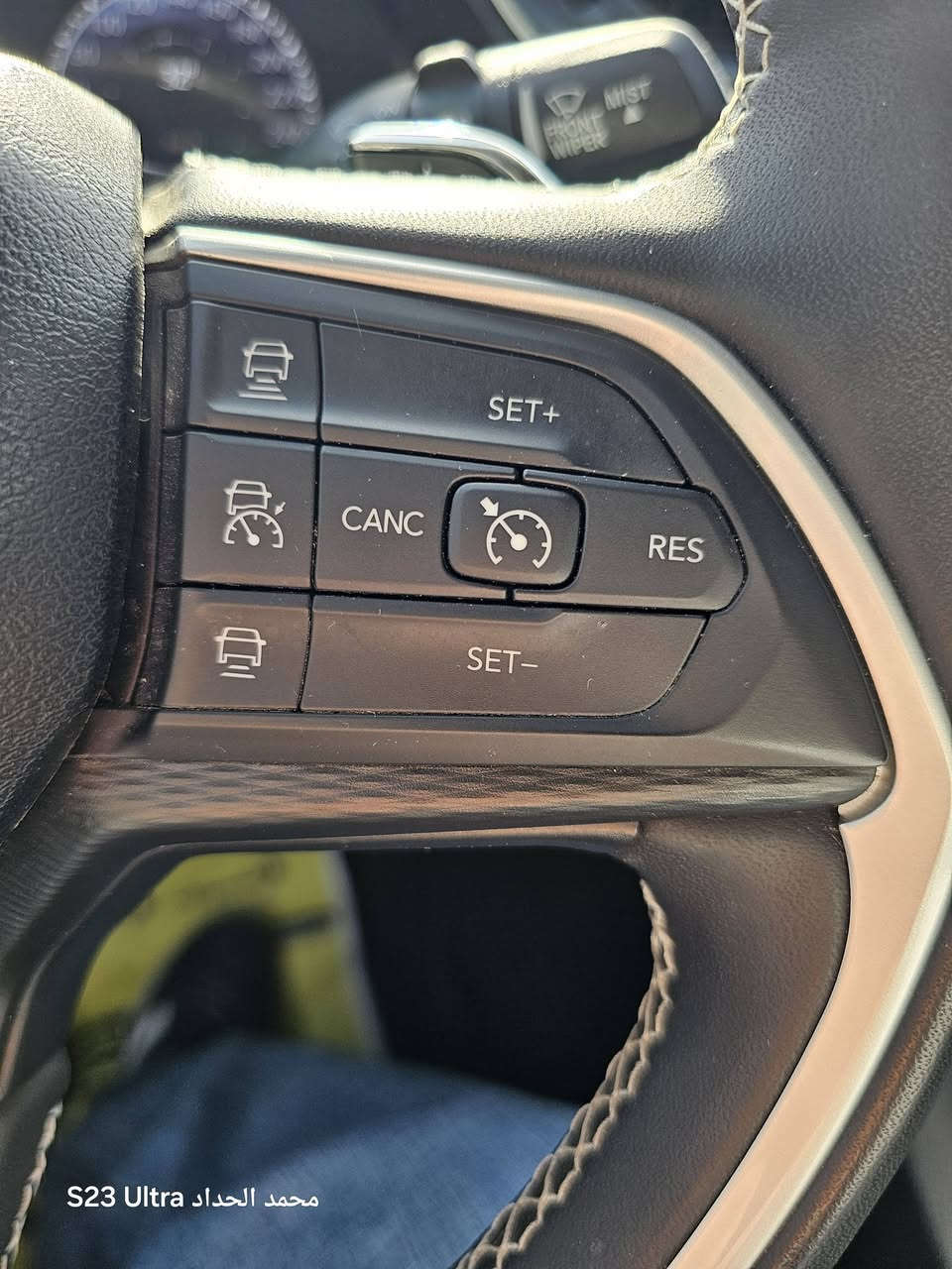 استمتع بالشكل الجديد وب ٧ مقاعد مريحه وواسعه تعتبر براحه سيارات تاهو، بسبب الوسع الداخلي
جيب جراند شيروكي التيود للبيع،او للمراوس بسياره اقل 
حادث قطعه وحده لون مميز، مواصفات بلاك توب رقم مميز بغداد مكان بغداد *********** 
مواصفات كثيره،بسعر 29.000 $$
