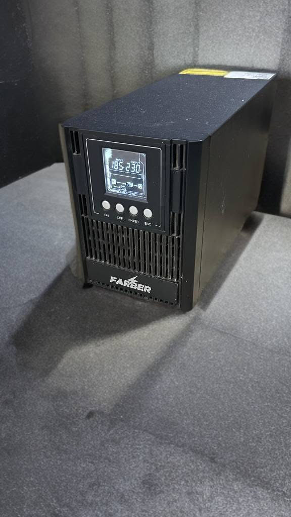 السلام عليكم
بلي 5 فات كلش نظيف
بي هارد samsung 990 pro 2T
جويستكات 2 اصلية
ups farber online 1kv
قاعدة فان وشحن جويستكات عامودية 
سعر مليون و 150
وعندي سماعة arctis nova pro wireless
كلش جديدة مستخدمة كم مرة
وي السماعة مليون و 350
بغداد حي الاطباء
***********
***********
