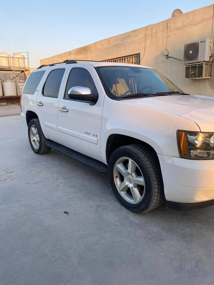 للبيع: شفروليه تاهو (LS/LT) -موديل 2009
مواصفات كامله:  ومكفوله من الكصه والسرقه والانتربول  والصبغ  فقط ضربه تقريباً  شبرين كما موضح في الصوره 
السيارة لديها حجز تسجيل في المرور، والميزة هنا أنني ملتزم تماماً بالمضي في المعاملة وإكمال كافة الإجراءات القانونية لضمان نقل الملكية للمشتري بسلاسة ووضوح. 
 السعر 110 وقابل للتفاوض 
للتواصل ع الرقم التالي 
***********
