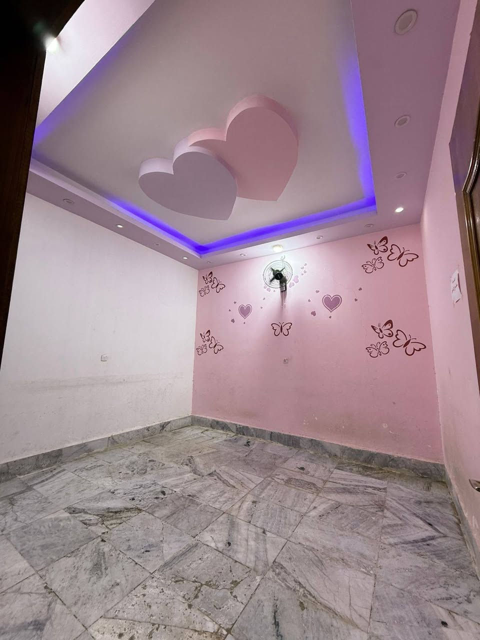 أللهم صل وسلم وبارك على ألحبيب ألمصطفى وأل بيته ألطيبين ألطاهرين
للشركات فقط :
 بيت للإيجار في مركز مدينة ألسماوه وفي احد أحيائها ألراقيه  ..
 للراغبين من ألشركات وألمكاتب وألدوائر مراجعة مكتب ألركن ألذهبي أو ألإتصال على أرقام ألمكتب ,,,***********   ----      ***********
