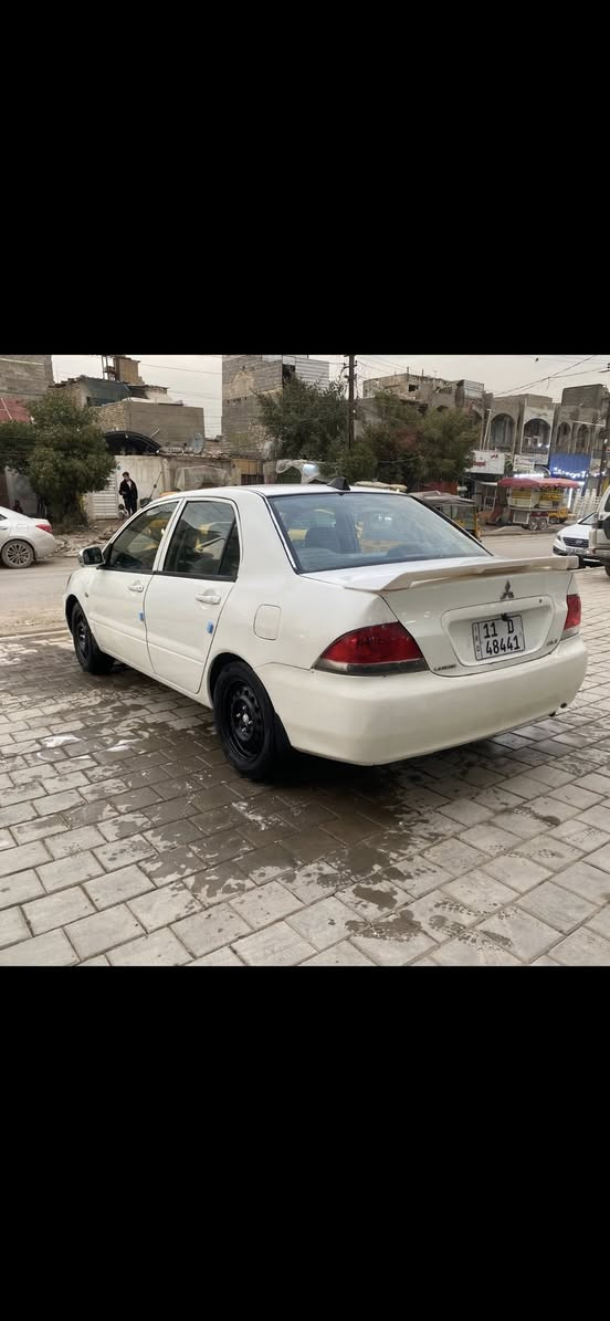 السلام وعليكم
للبيع لانسر موديل ٢٠٠٩

محرك ١٦٠٠ 

رقم بغداد انكليزي باسمي

السياره جاهزه ميه بل ميه كير محرك شاشه كاميرا

دوشمه جديده

السياره مصبوغه احزام  القماره مكفوله من الصبغ

السعر ٦٧

***********

مكانه بغداد الامين ٢
