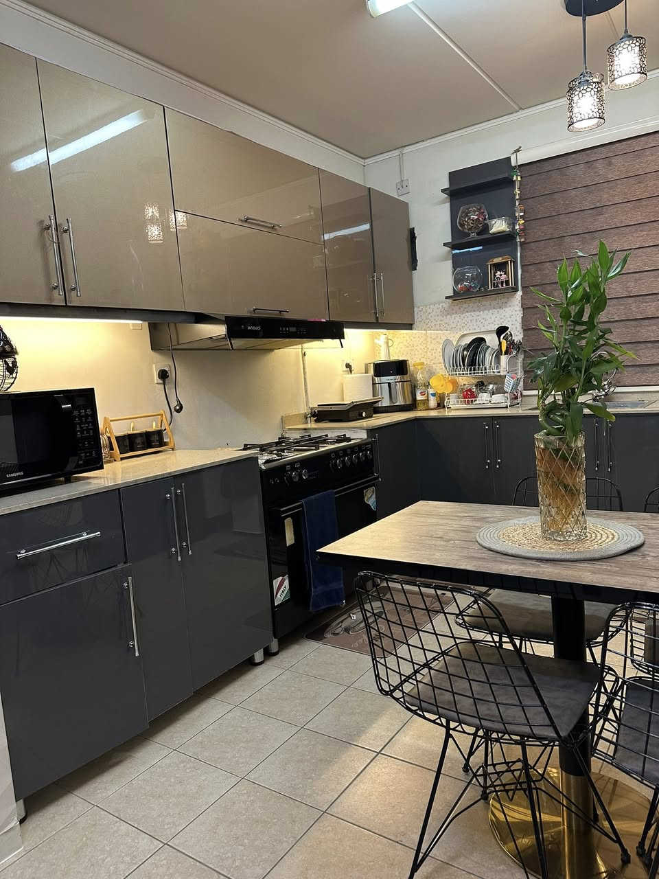 للبيع


**إذا كنت صاحب هذا الإعلان وتريد حذفه لأي سبب، رجاءا أرسل رسالة إلى الدعم الفني**