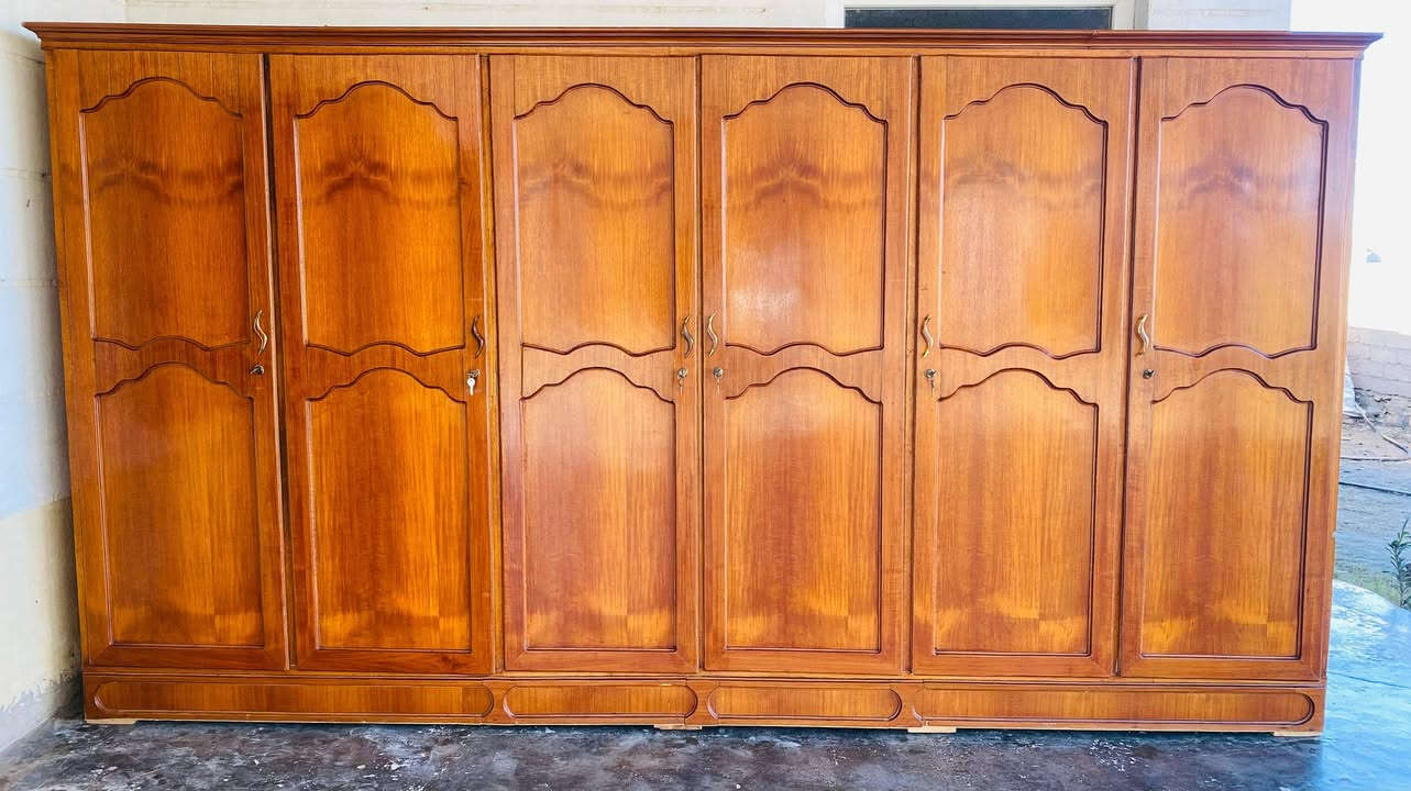 كنتور خشب صاج حطاطه درجة اولا
٣٢٠ بي مجال 

***********
