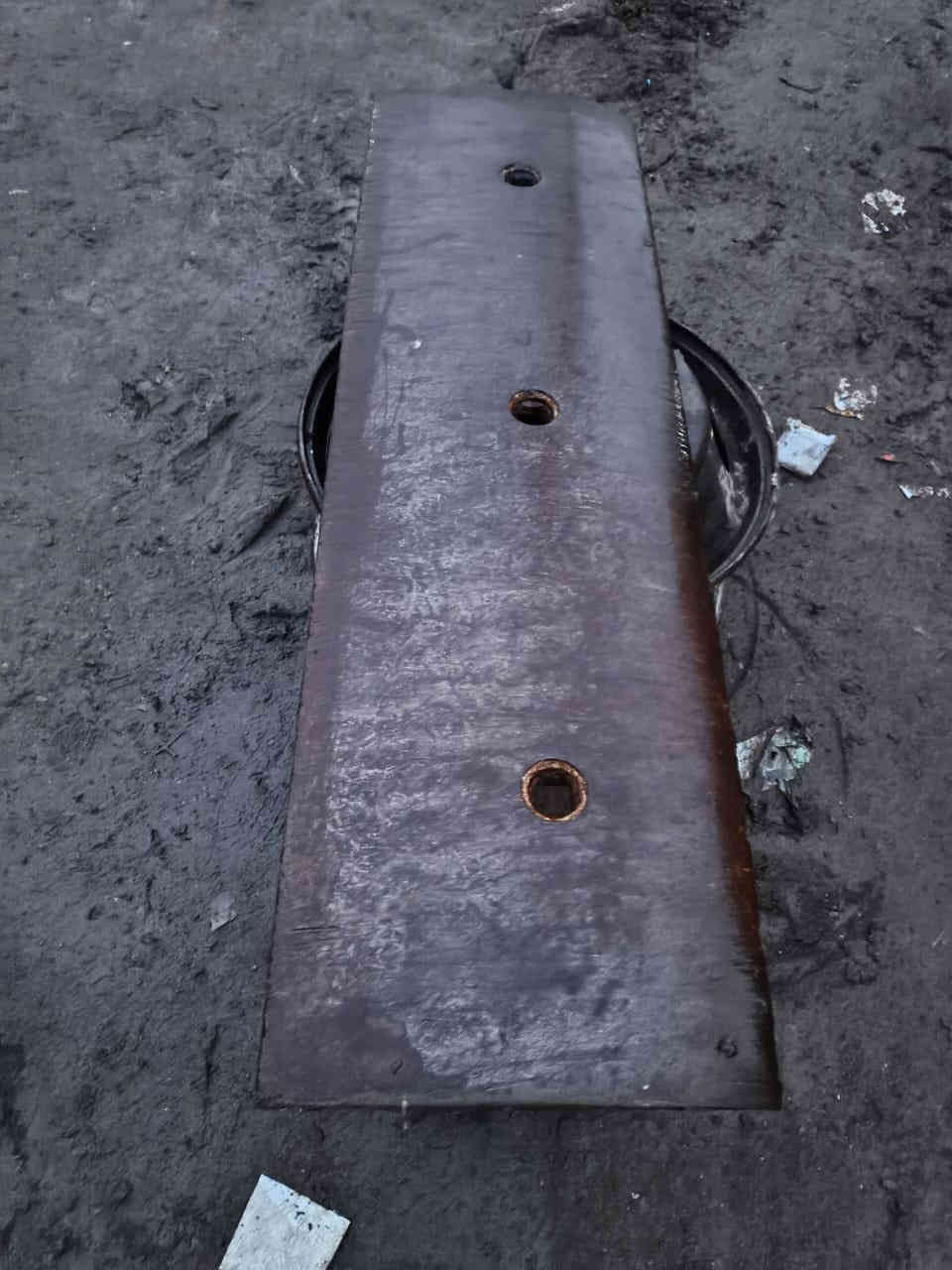 سجينة شفل
أربع قطع اصليه
مكان نجف 
***********
