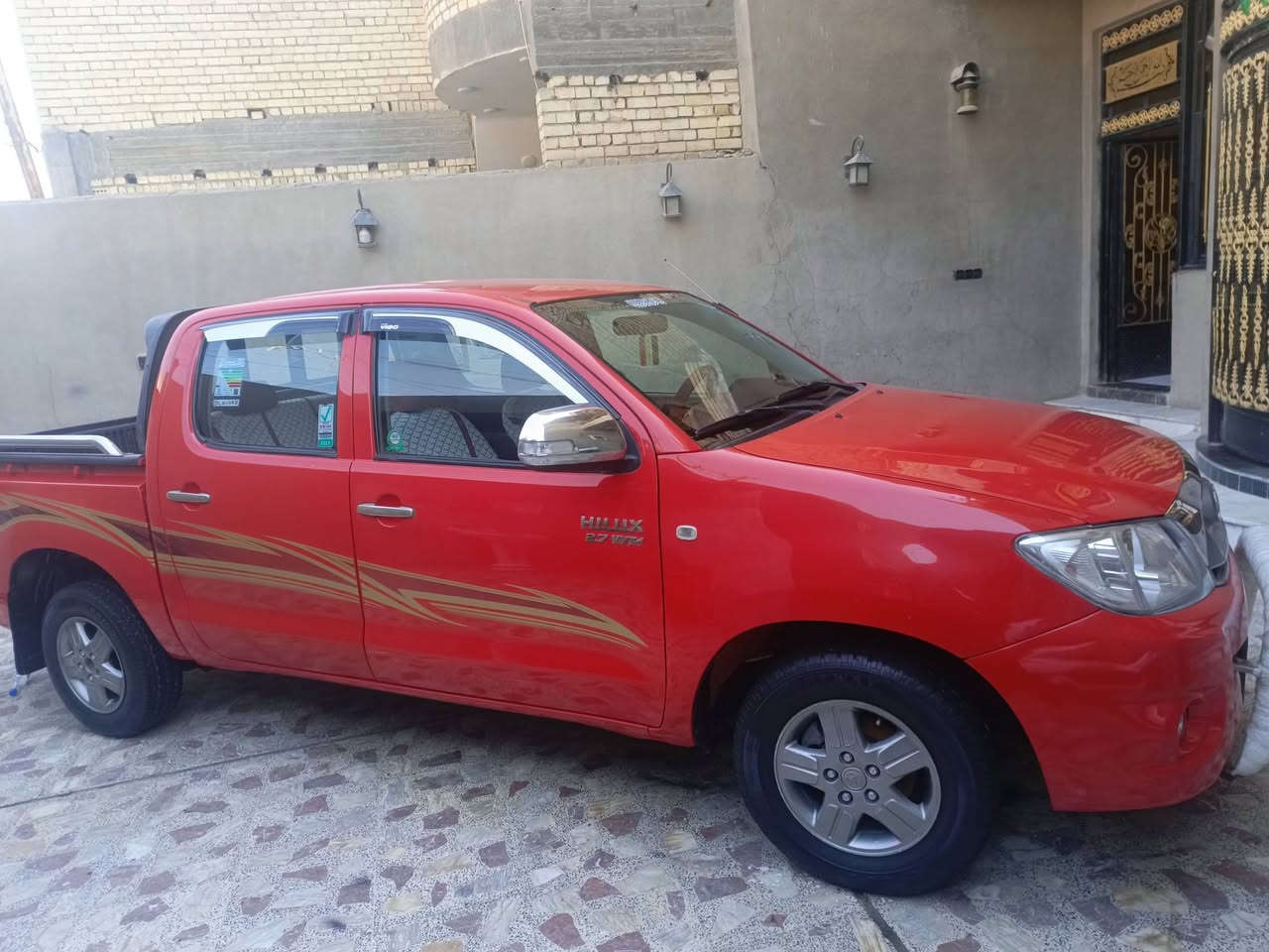 سلام عليكم للبيع بيكم تيوته 2010 كويتي رقم *********** .. مكاني بغداد.  ***********
