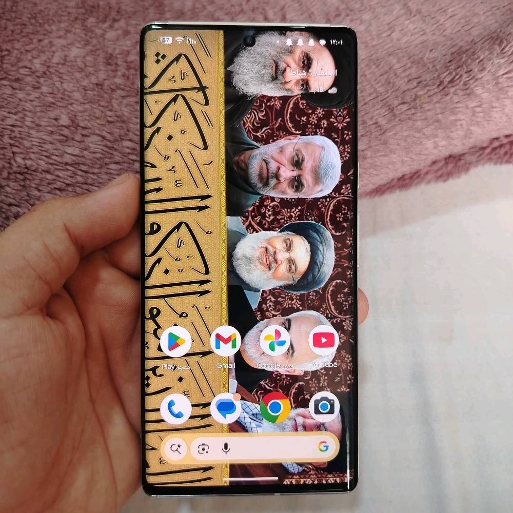 موبايل جوجل بكسل بحالة ممتازة للبيع. تصميم أنيق ولون أبيض لامع. مثالي للاستخدام اليومي مع أداء سلس وتصوير بجودة عالية. الجهاز نظيف ولا توجد به خدوش ملحوظة. يعتبر خيار رائع لعشاق الأندرويد.