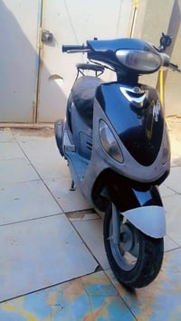 دراجه للبيع مستعجل راعيها عله بيعتها 300قفل مفتوحه بس ولفات هاذ الرقم0...