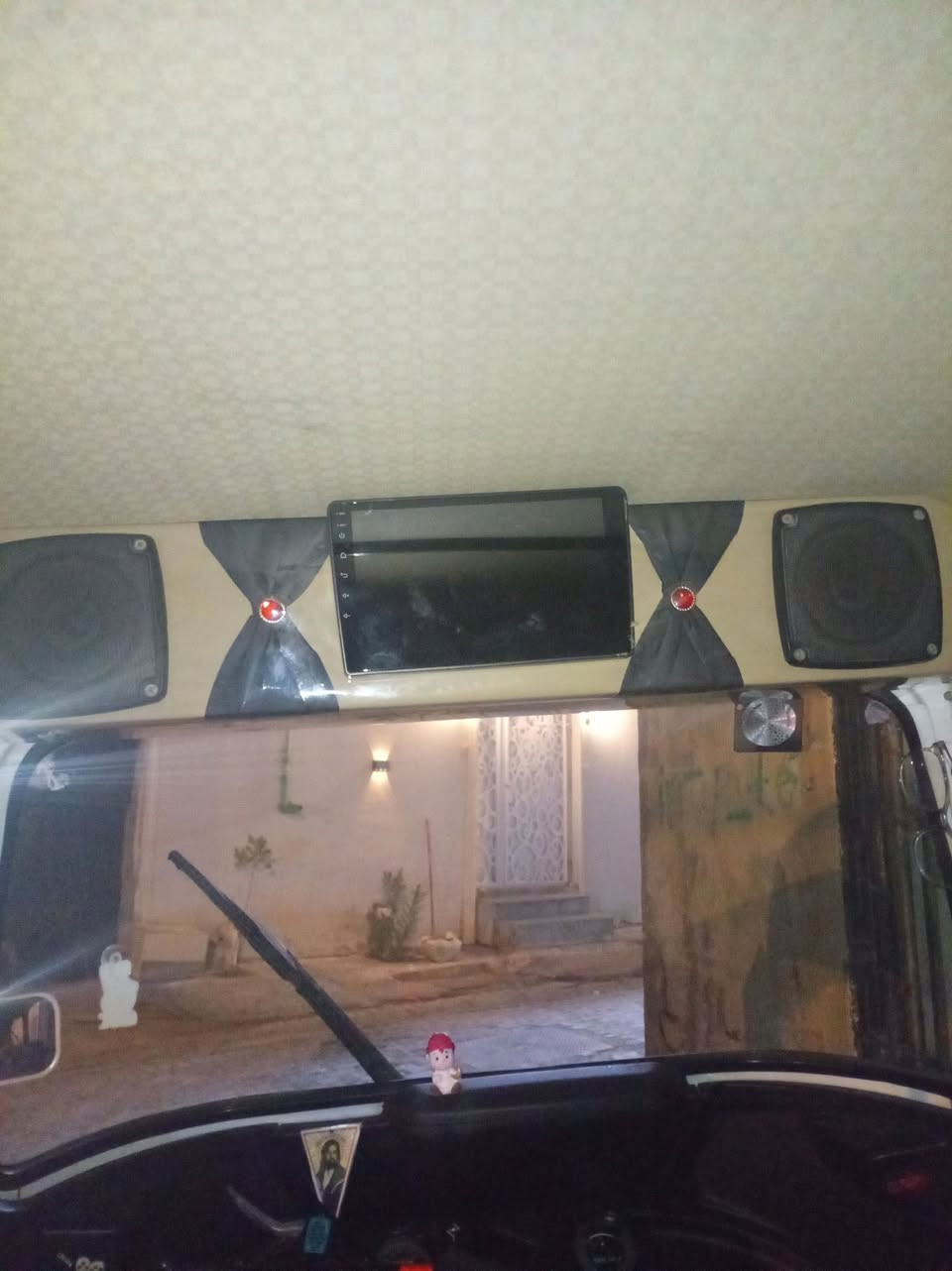السلام عليكم شباب شباب شاشه للبيع مال تيك تيك حجم كبير ديريتها يتصل على هذا رقم اللي بالمنشور ***********
