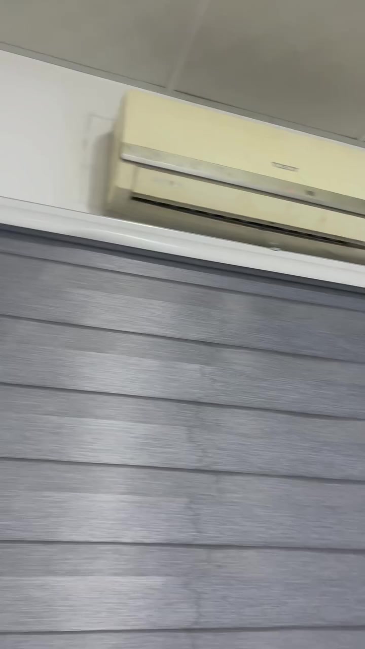 سبلت توسوت انفيرتر اقل الطن للبيع شغال ثلج 
***********
