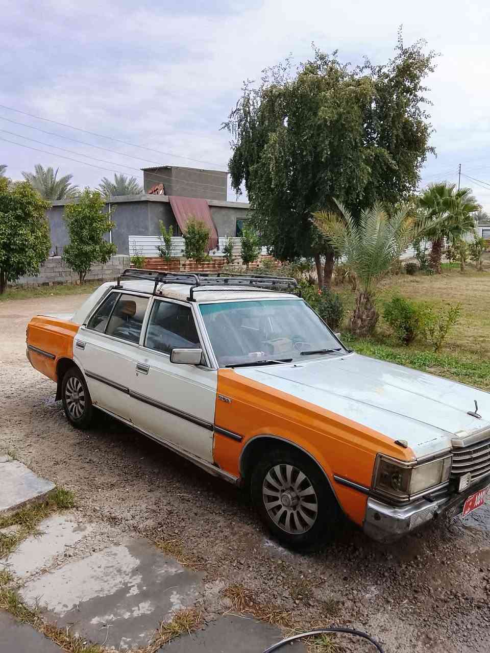 السلام عليكم للبيع كراون تكسي موديل 82,  السعر 25،$  المكان شيخ حمد زملت، حمدي  رقم الهاتف *********** بي واتساب
