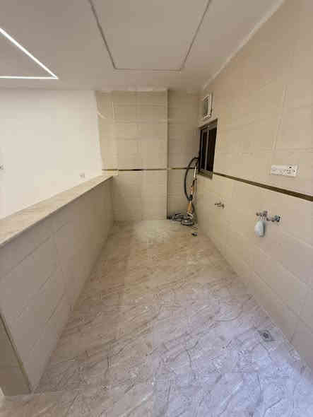 للبيـع شقق في الكـرادة

العنوان 📍 الكرادة قرب ساحة التحريات

المساحات المتوفره - 80 م 90 م 100 م

طابق رابع مع وجود مصعد شغال 24 ساعه 👍

تحتوي كل شقة على صالة مطبخ غرفة نوم ماستر 

وغرفة عادية مع حمام مشترك ❗️

❗️❗️ بسـعـر مـنـاسب لسـعـر السـوق ❗️❗️

 ــــــــــــــــــــــــــــــــــــــــــــــــــــــــــ
‎‏‎((شركة دار السلطان للعقار حيثٌ تَلتَقي الرُوٌية ,بلتَمَيٌز ))

❗️❗️ نسـتـقـبل العروض البيع الشراء والايجار ❗️❗️

بيع - شراء - ايجار - ادارة امـلاك - مقاولات عامة

‎‏‎📊كل ماعليك الاتصال أو المراسلة على الصفحة *ʲᵒⁱⁿ ᵘˢ*

 حسن زوانة *********** - ***********

‎‏‎الفرع الاول /عرصات الهندية مجاور فندق بلوم 

‎‏‎ الفرع الثاني /الـسـيـديــة الضباط مقابل افران الرباط

‎‏‎‏‎زبائننا الكرام بِكُم نَرتقي ونَتشرف بزيارتِكم ونَفتخر بخِدمتِكم ❤
