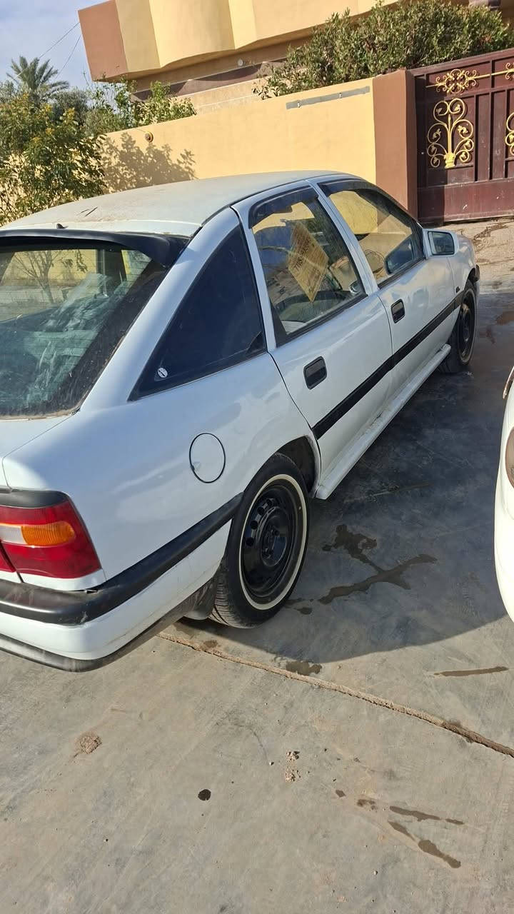 سلام عليكم
اوبل فكترة مديل 
91
كير اوت ماتيك 
حجم 2000
رقم التليفون 
***********
