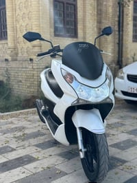 للبيع الجيل الول ياباني بغداد الشعله ب مليون و 300وبيهة مجال0782137288...