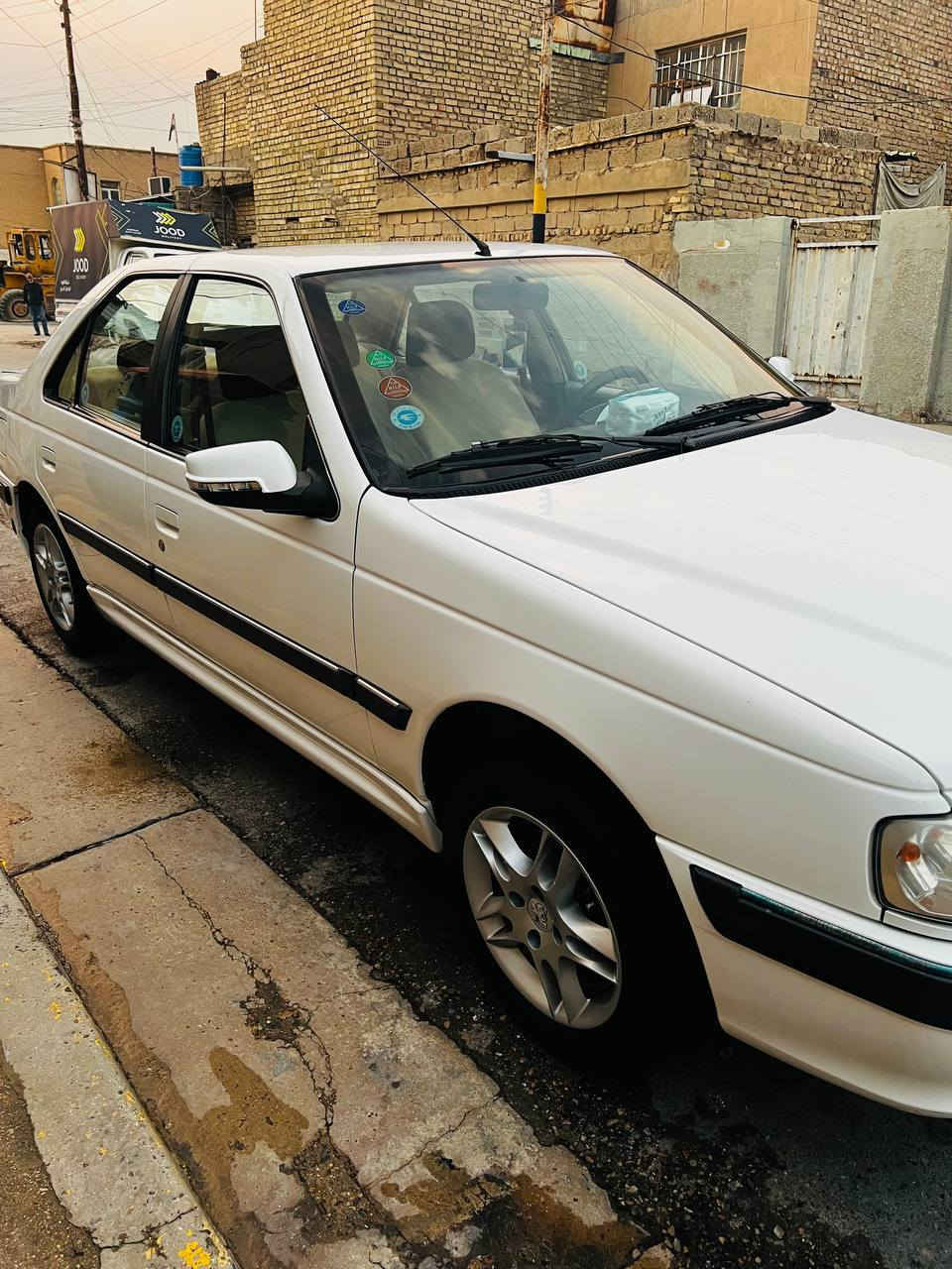 السلام عليكم  بيجو بارص مديل ٢٢ مكفولة تبريد ثلج صدر امامي وخلفي جديد تخم تاير جديد  السياره مطلوبه سنه وتصير حره ماشيه ٨١ مكانها مدينه الصدر السعر ٧٢ وبيها مجال رقم الهاتف *********** سياره غاز بانزين أني مكلف بلنشر
