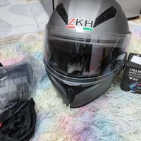 متاح غراض للبيع  التواصل 07510894563 او خاص  1 خوذه امريكي اصليه مع جا...