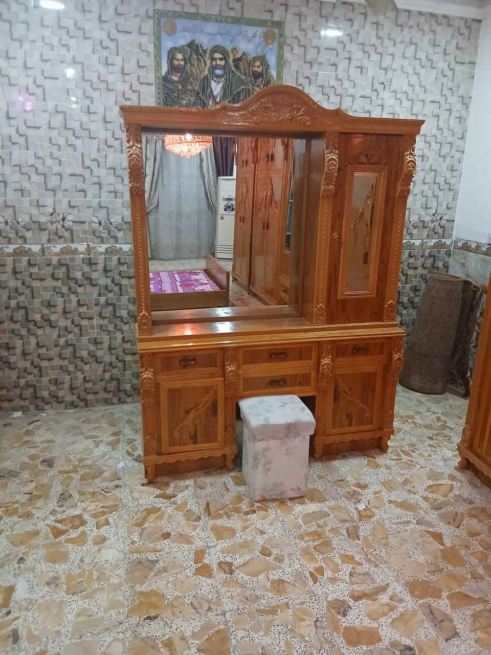 السلام عليكم اخوان ورحمة الله وبركاته. غرفه النوم  جديده بكل معنه الكلمه الوجه ٥ملم  داخل وخارج صاج  شغل درجه اولى  العنوان حله شارع السياحي قريه الدولاب  ***********.   ***********
