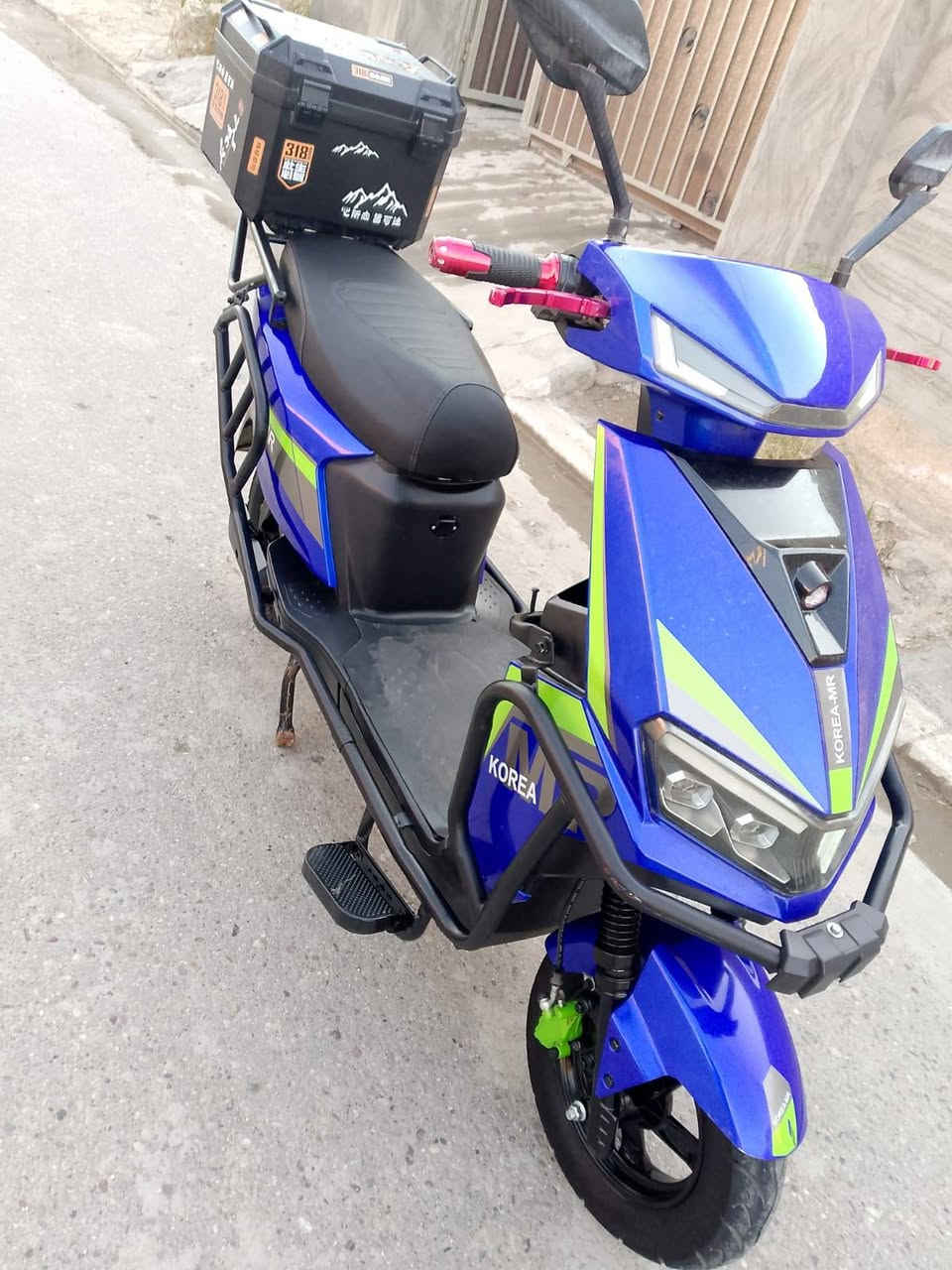 سلام عليكم دراجه شحن للبيع نوع سكنس موديل 2025ست بطاريات علفحص للستفسار الاتصال على الرقم ***********مكاني فلوجه
