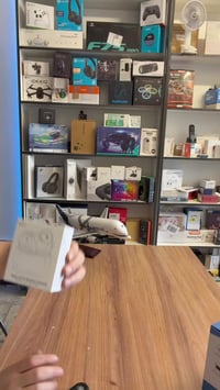 سماعه بيها شاشه كوالتي وعزل كلش حلو ب١٥ الف للتواصل خاص او وتساب ٠٧٧٢٩...