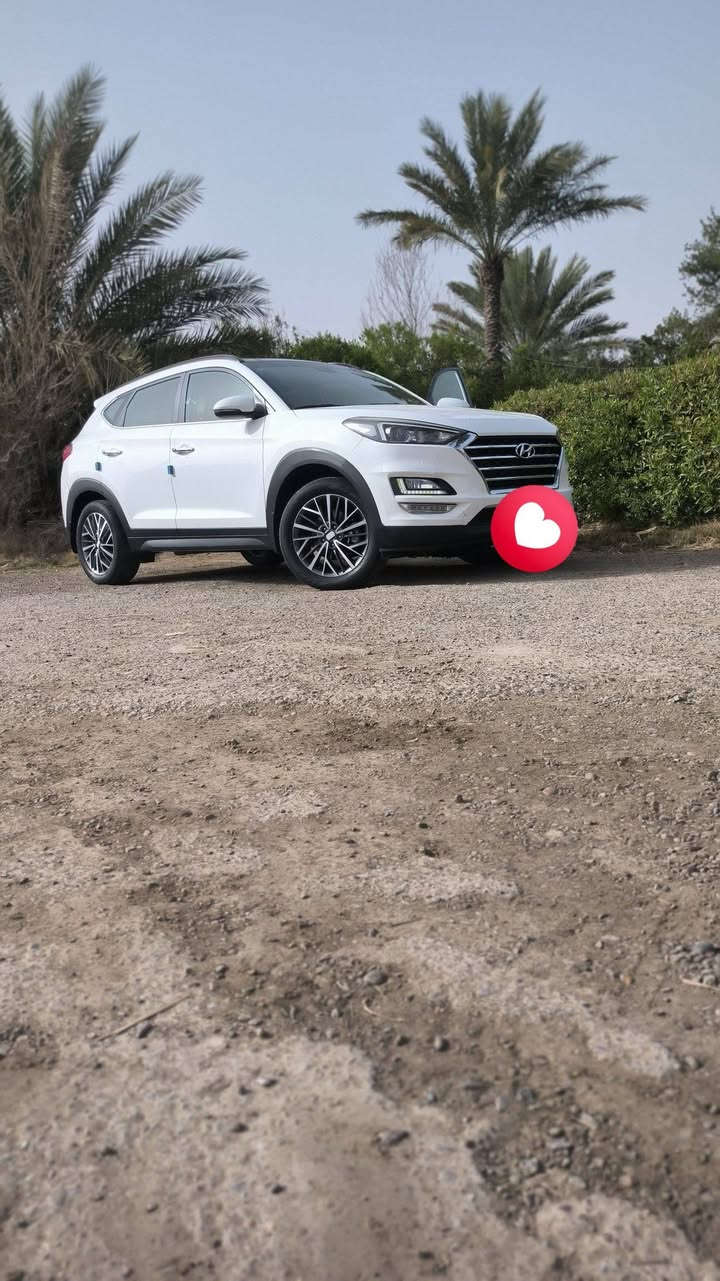 سلام عليكم  للبيع توسان 2020فول مواصفات مكفوله من صبغ بسمي هزه 2026 ماشيه 106الف ***********
